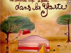 фотография de TOUT LE MONDE se demande ce qui se passe DANS LA YOURTE